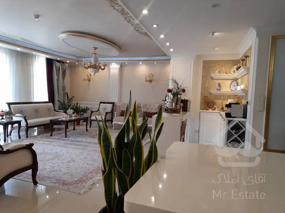 خرید کلنگی ویلایی جواز دار 440 متری در شهرک لاله