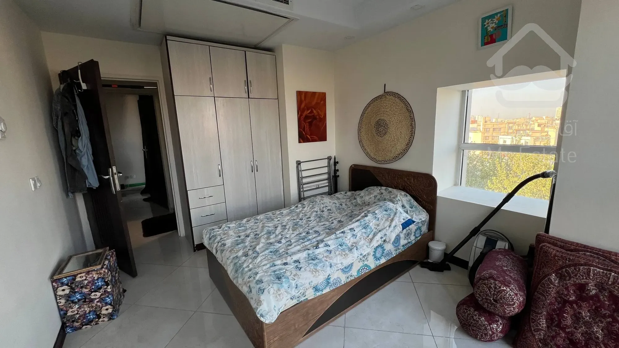 100 متری در برج پردیس المپیک پردیس المپیک