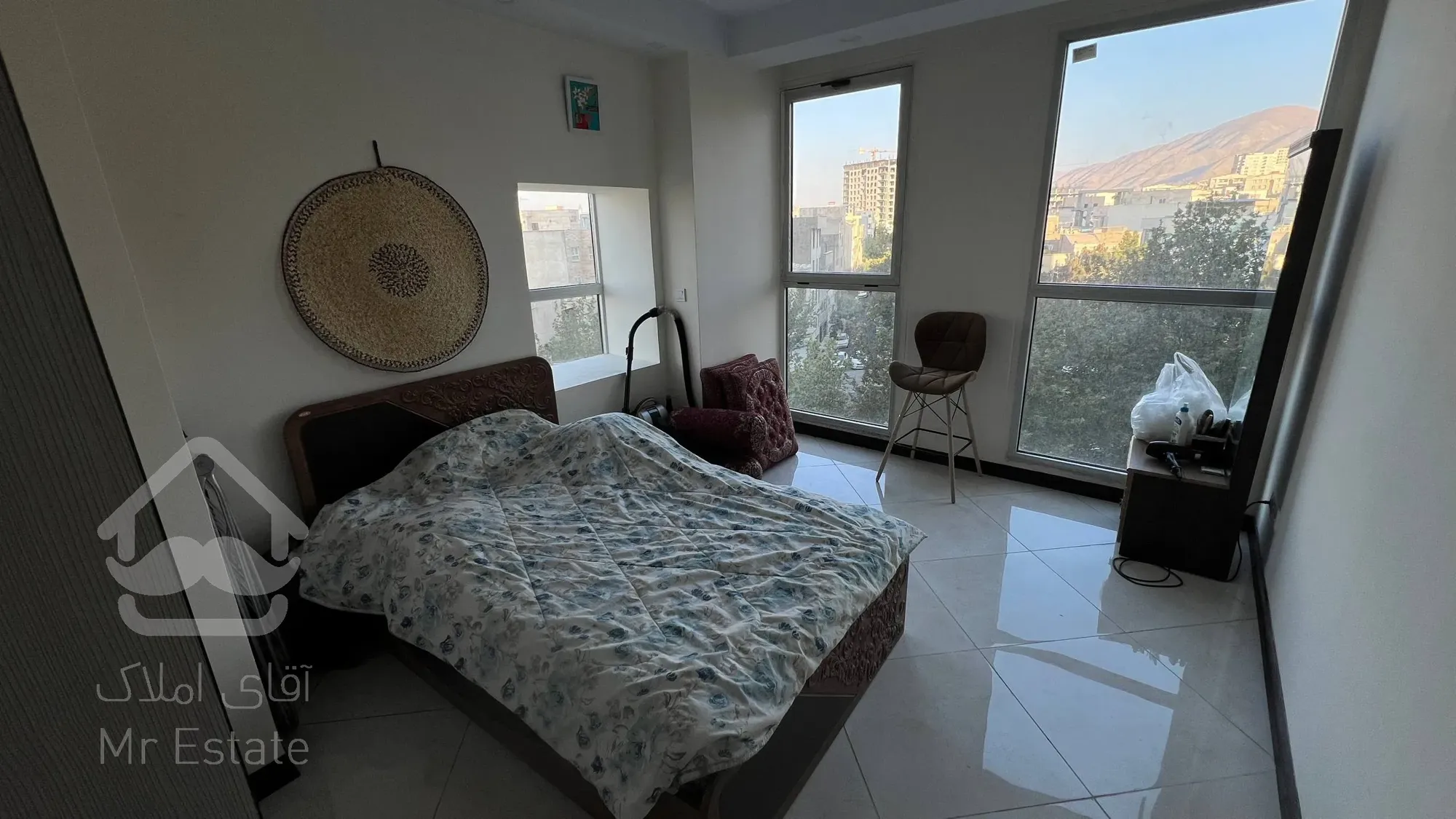 100 متری در برج پردیس المپیک پردیس المپیک