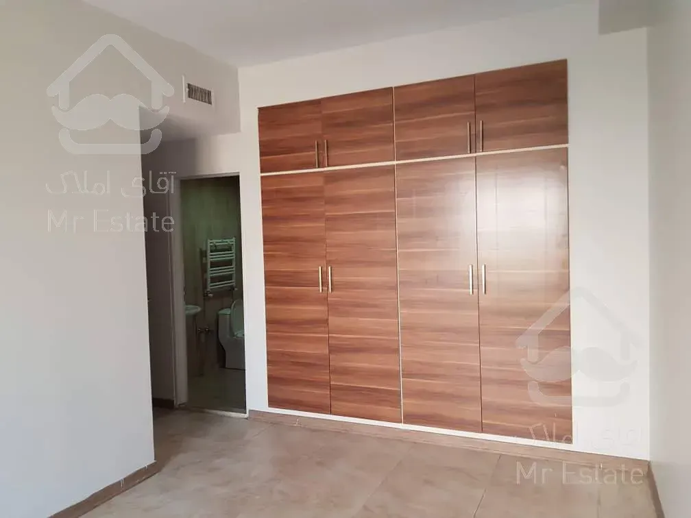 ۱۳۵ متری شاهین شمالی فول استخر سونا جکوزی سالن ورزش سالن تشریفات لابی لابی من فضای سبز و