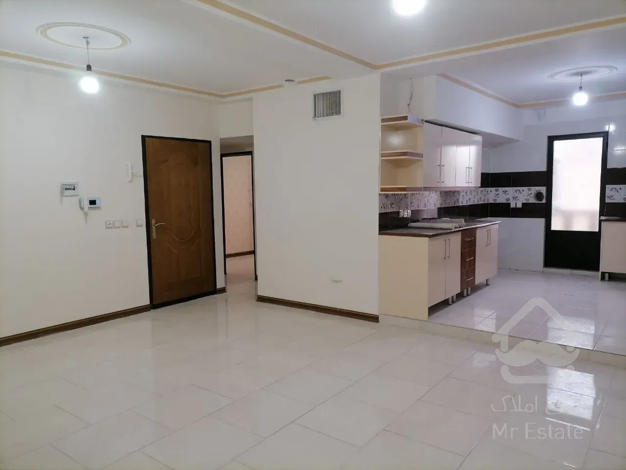 آپارتمان ۷۲ متری پیشوا شهرک نقش جهان لای ۲