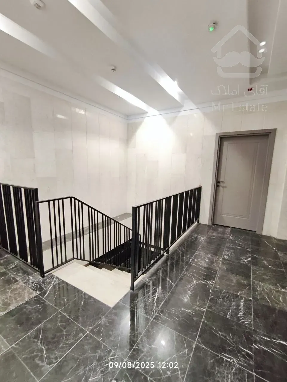 فروش آپارتمان 139 متر 3 خواب در کرج فول امکانات