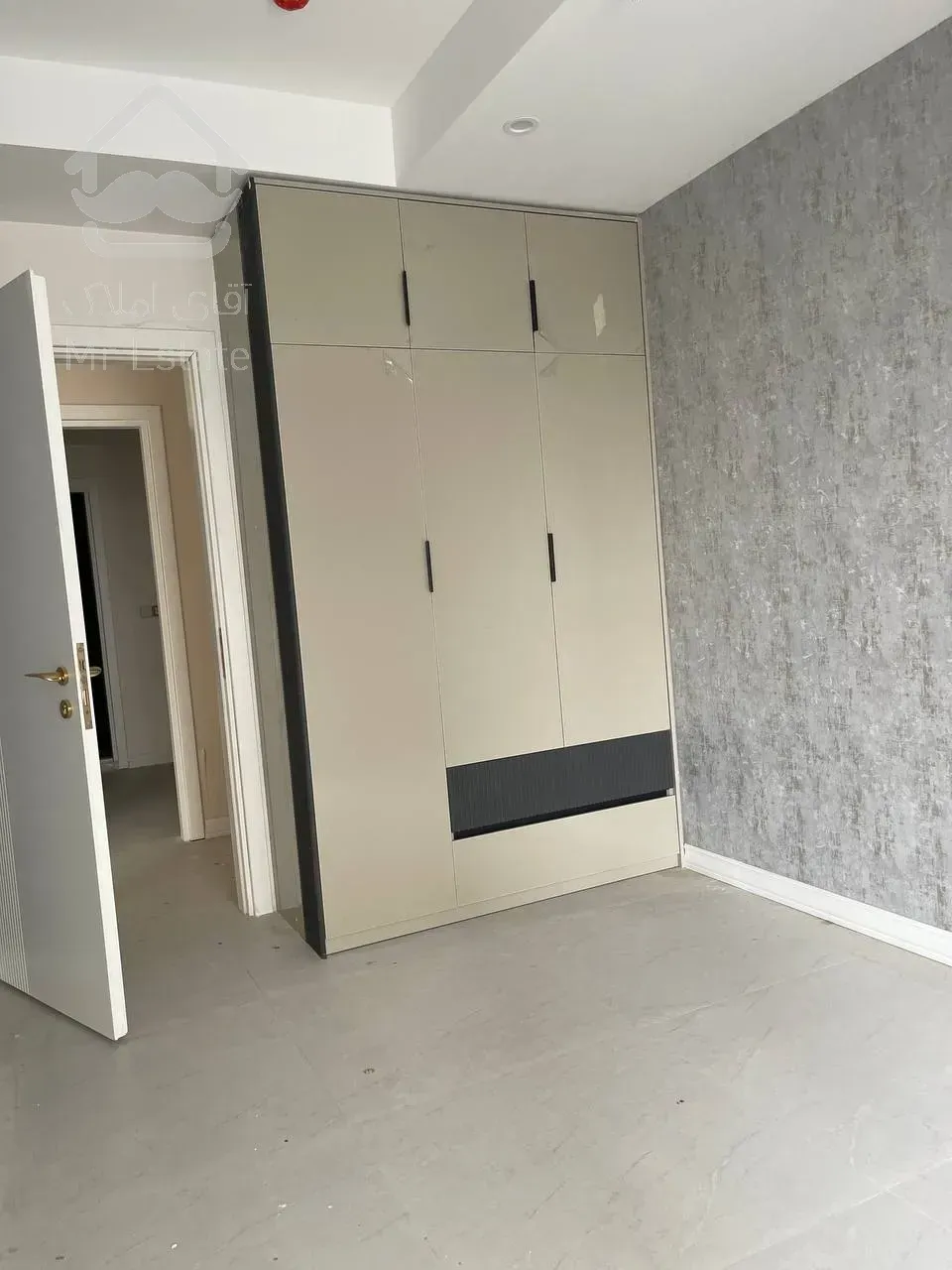 109 متری دو خوابه در رونیکا پالاس کوهک ،( کلید واحد را دریافت کنید ، بعد اقساط بپردازید )