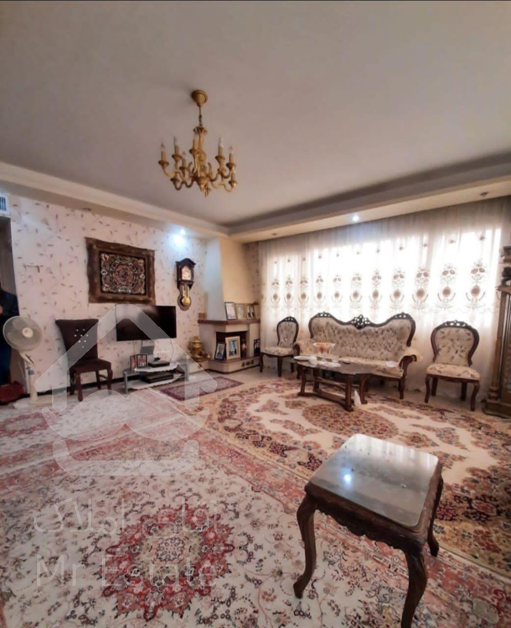 ۱۳۰متر.تکواحدی.سالن پرده خور جنوبی.بهترین طبقه