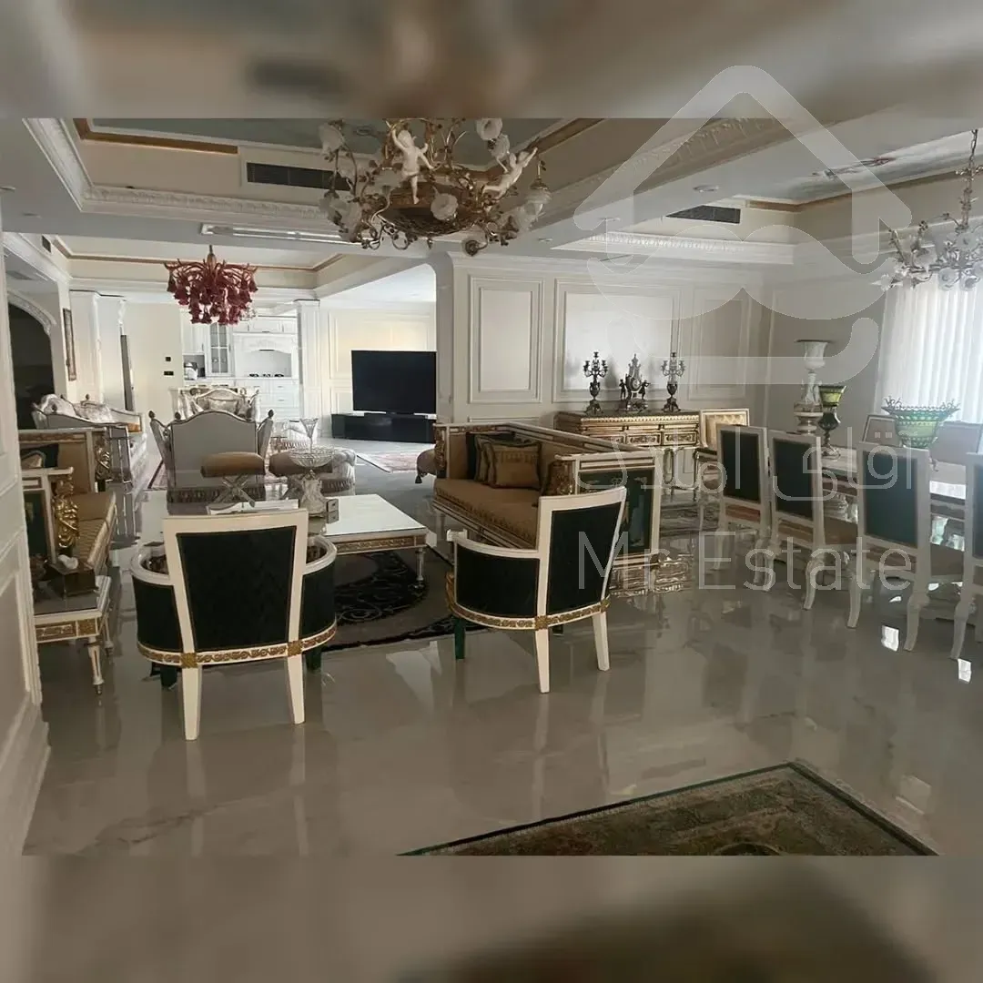 خرید کلنگی ویلایی 540 متری با جواز در نیاوران زیر قیمت