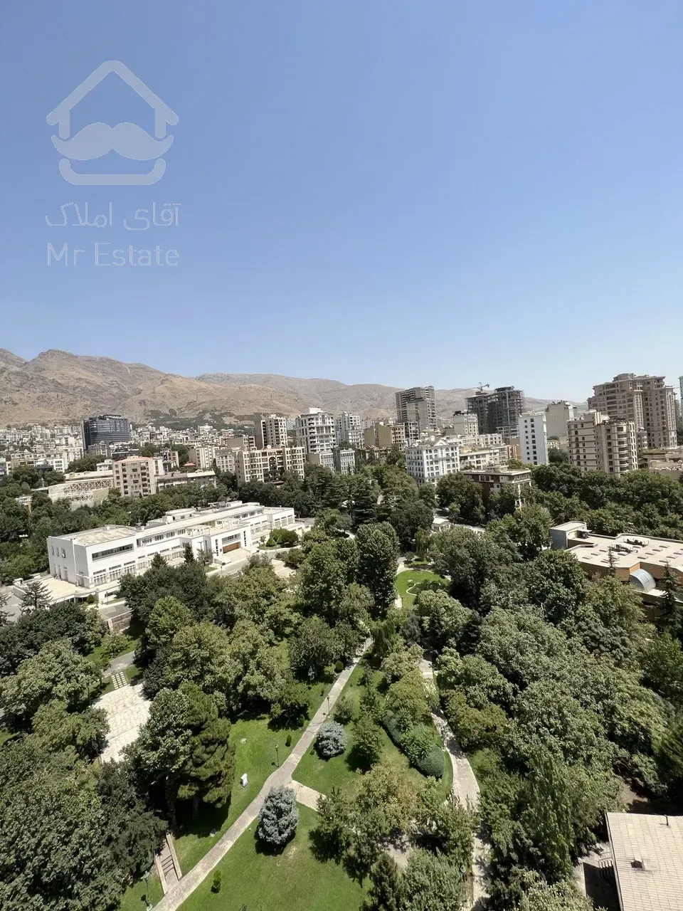 کامرانیه شیبانی 282 متر 3 بالکن ویو مشجر و باغ (طبقات بالا تک مالک با 40%آفر)