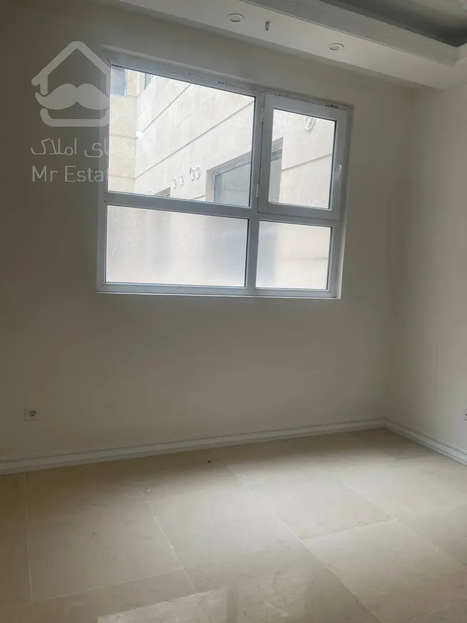 پیش فروش واحد مسکونی  دو خوابه در آبشار تهران / ویو و لوکیشن بی نظیر/ خرازی