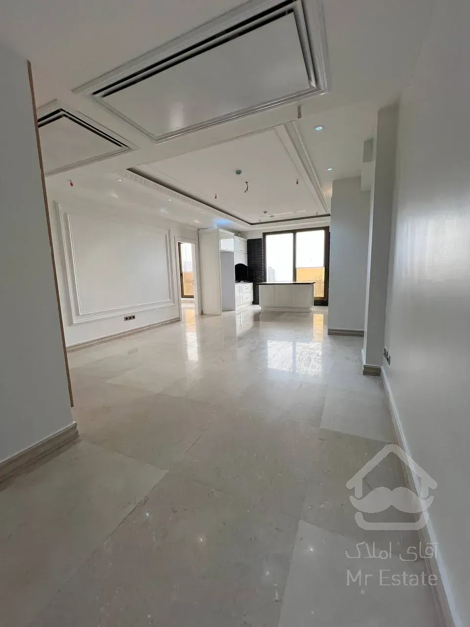 شروع یک زندگی متفاوت در رونیکا پالاس نیایش