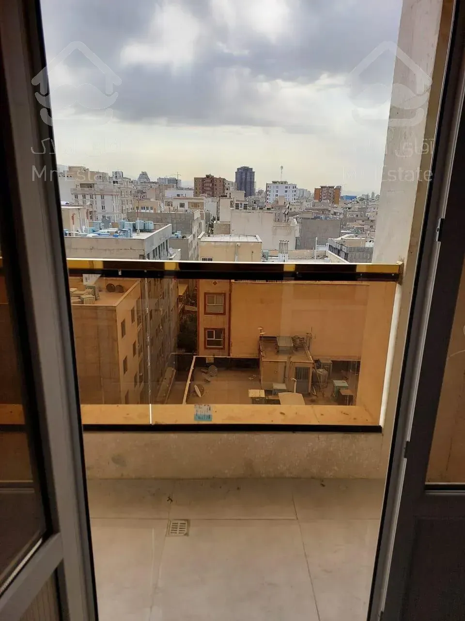 ۶۵متر*فول دیزاین*لوکیشن دنج*بدون ضعف