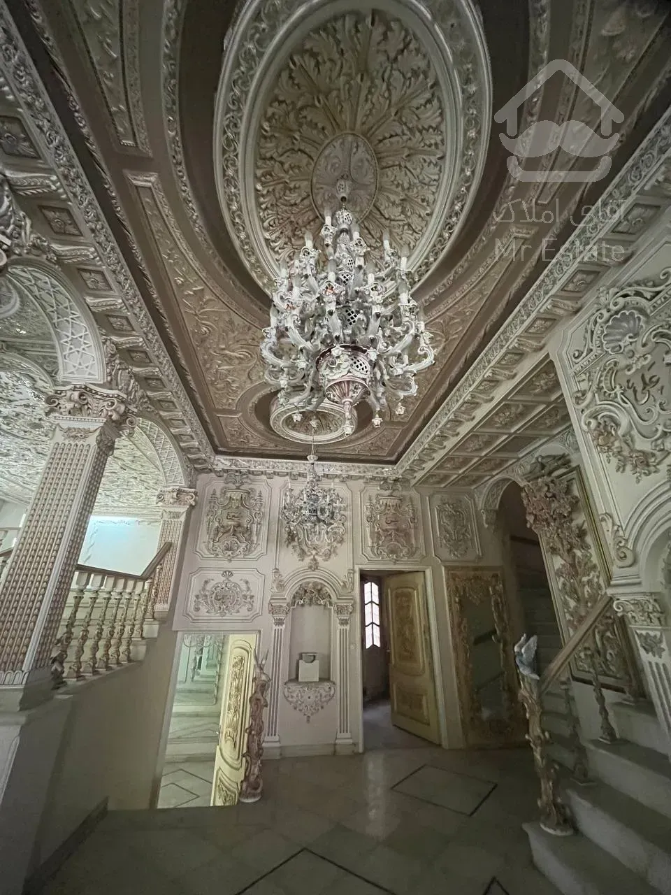 فروش کلنگی ویلایی 530 متری با بر 50 نیاوران اکازیون