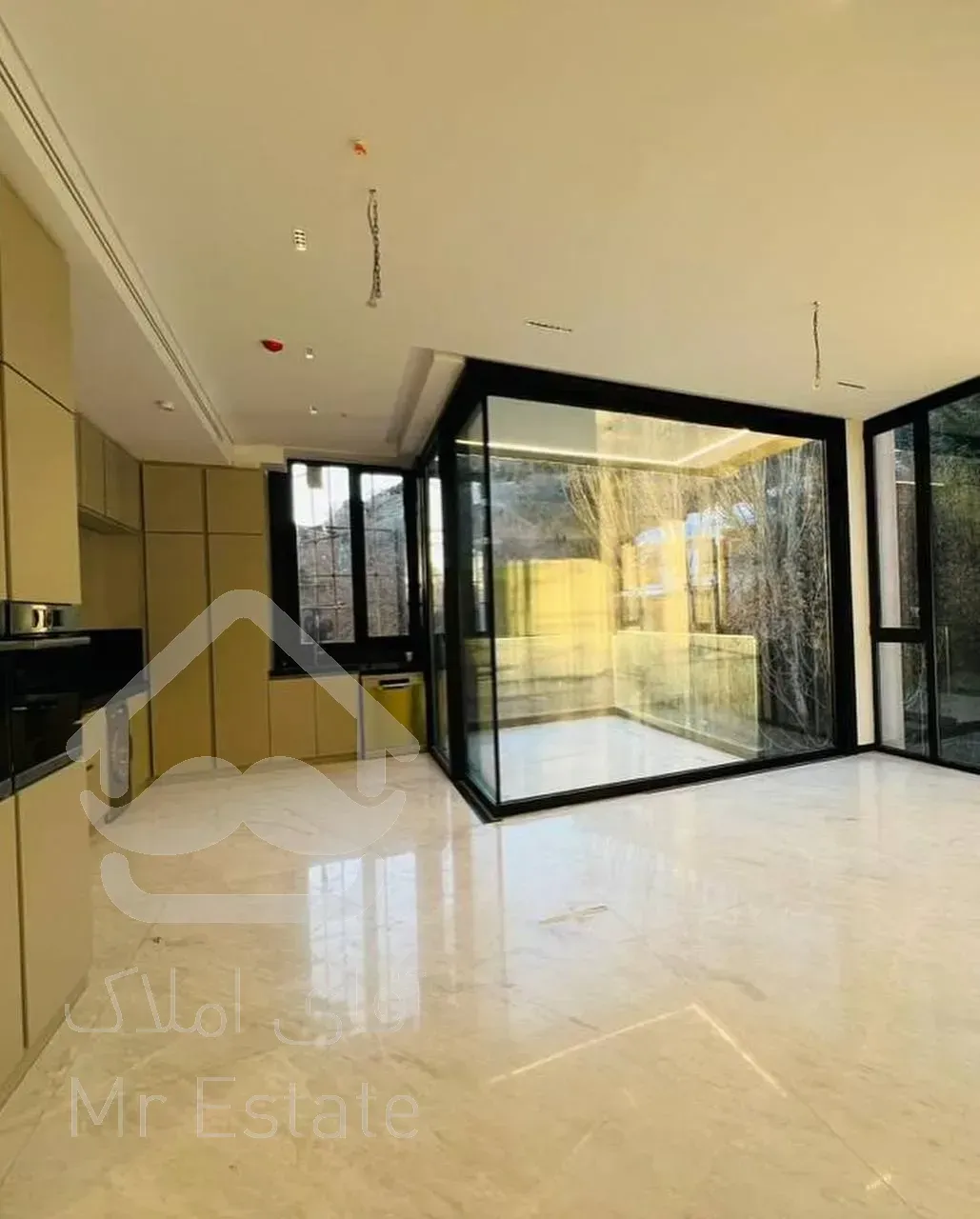 خرید آپارتمان 130 متری 3 خواب در نیاوران فول مشاعات دید و ویو دار