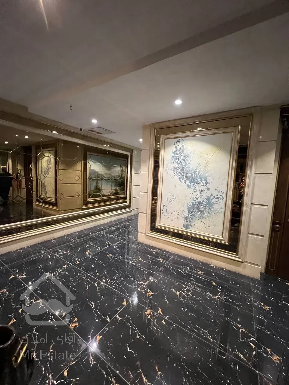 شروع یک زندگی متفاوت در رونیکا پالاس نیایش