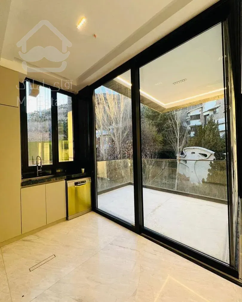 خرید آپارتمان 130 متری 3 خواب در نیاوران فول مشاعات دید و ویو دار