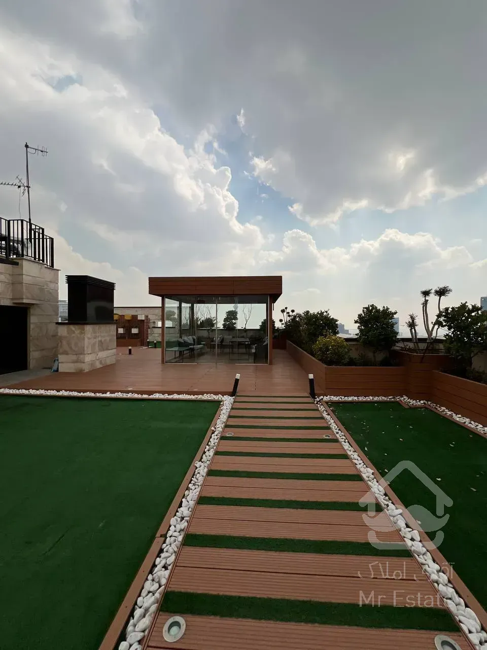 پیش فروش آپارتمان 129 متری فول هتلینگ دو خواب در دردشت