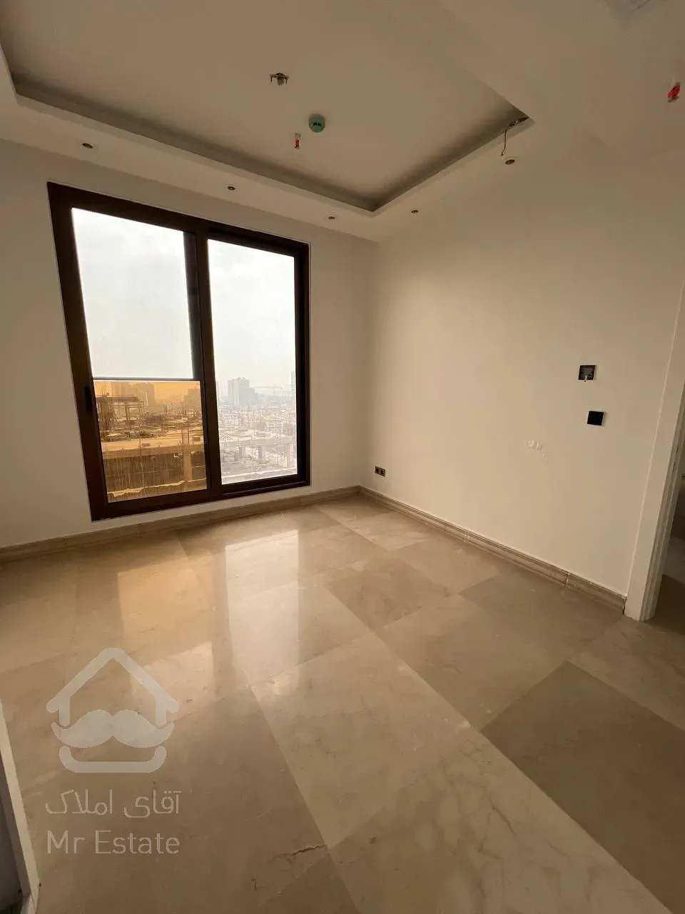 پیش فروش 127 متر رونیکا پالاس دردشت با امکانات ویژه در لابی برج ها