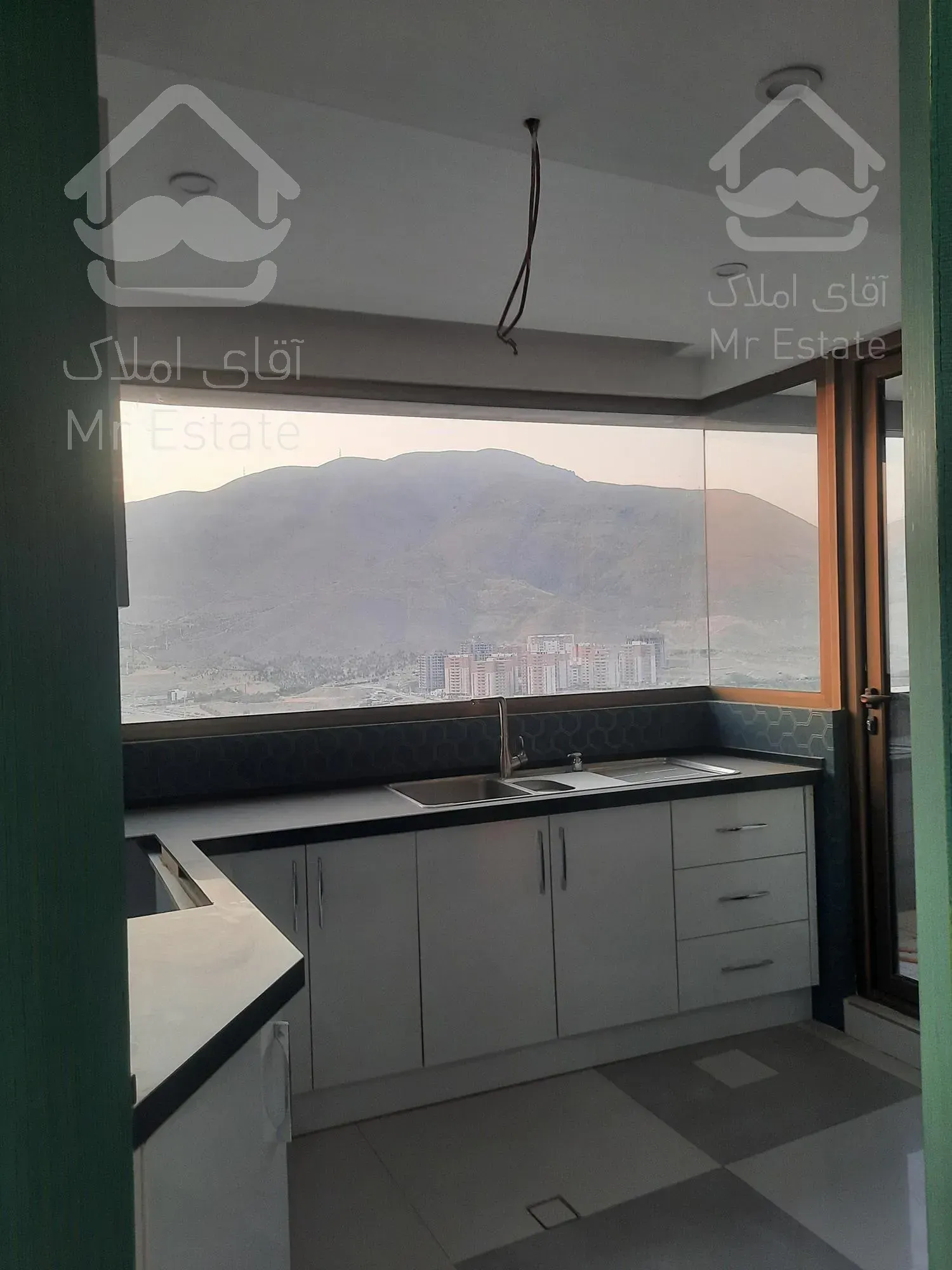 پنت هاوس ۳۷۰ متر برج G چیتگر ایرانمال + مشاعات آبی منطقه ۲۲ خرازی طبقه آخر ویوالدی کوهستان و دریاچه