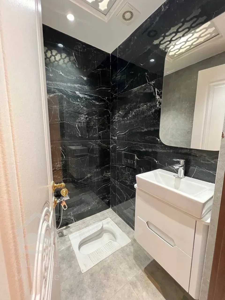 آغاز پیش فروش نیایش برای آنان که خانه رافقط سقف نمیداند..