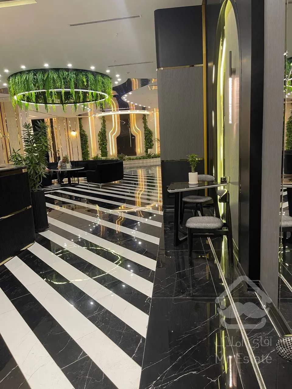 فروش آپارتمان 111 متری لوکس دو خواب در رونیکا پالاس کوهک