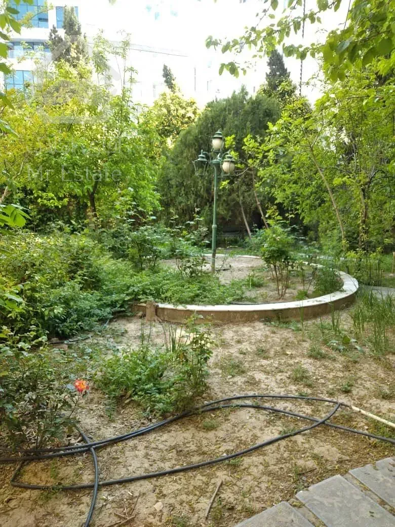 خرید کلنگی جواز دار 440 متری در شهرک لاله