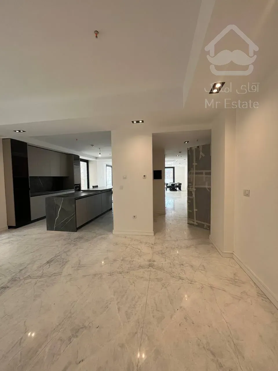 خرید آپارتمان 280 متری 3 خواب در نیاوران مدرن و نوساز