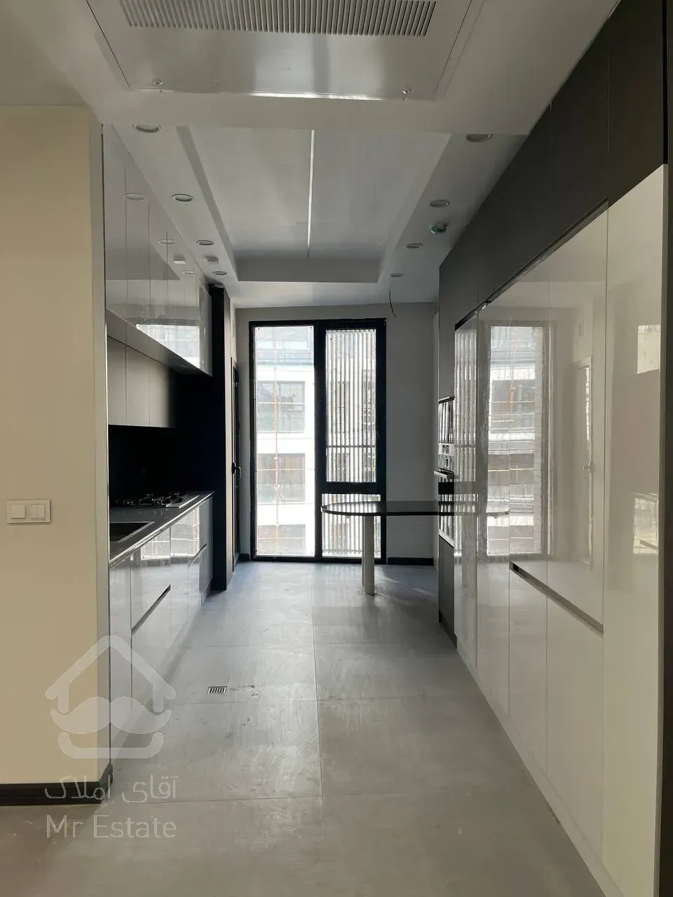 خرید آپارتمان 230 متری 3 خواب در فرمانیه مدرن و نوساز و زیر قیمت