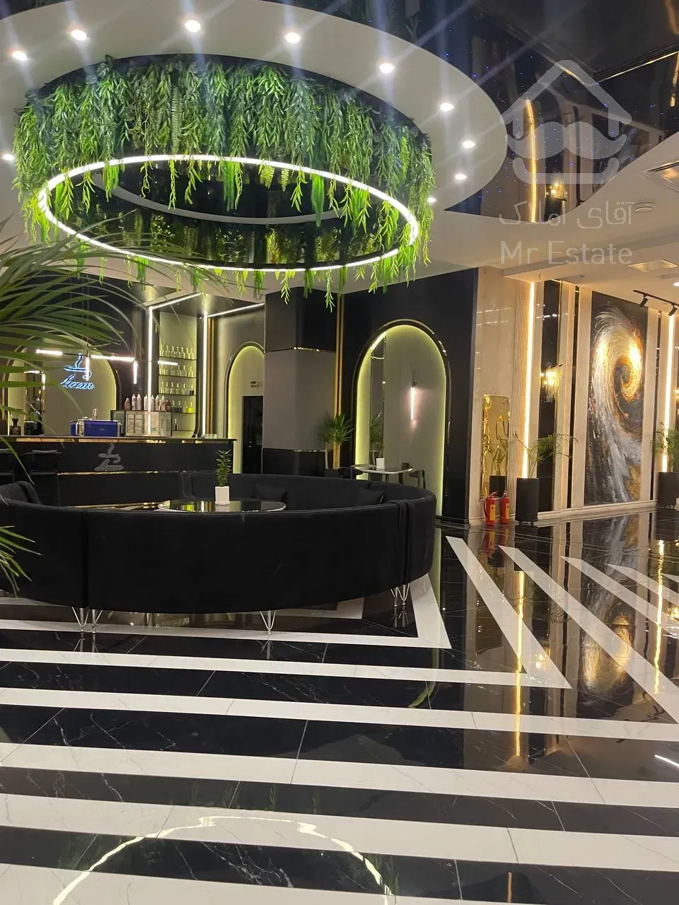 زندگی لوکس در برج رونیکا پالاس لاله /سازنده حاج رحیم قربانی