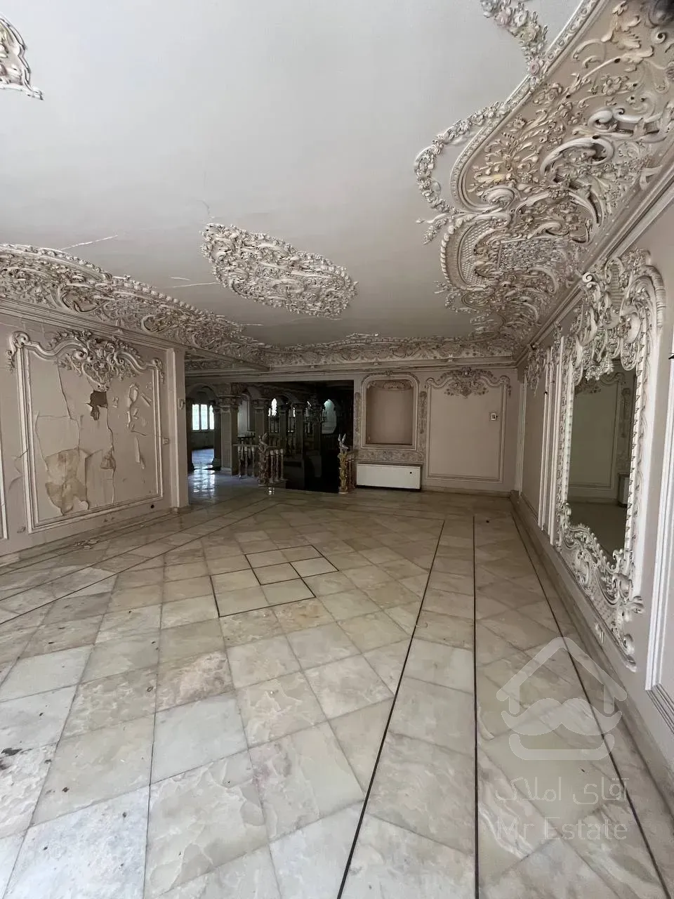 خرید کلنگی ویلایی 530 متری با بر 50 نیاوران اکازیون