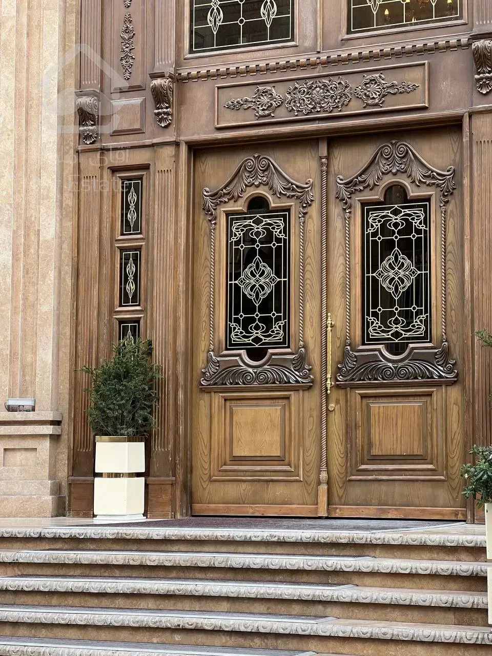 پیش فروش 129  متر رونیکا پالاس دردشت در بهترین لوکیشن در شرق تهران