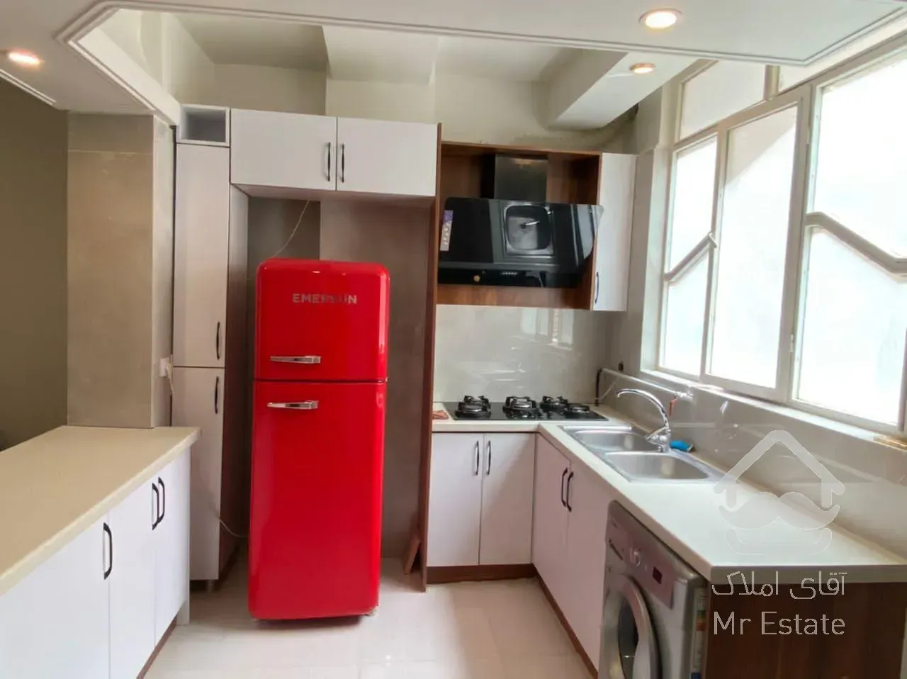 ۷۰متر*سالن پرده خور جنوبی*کم واحد