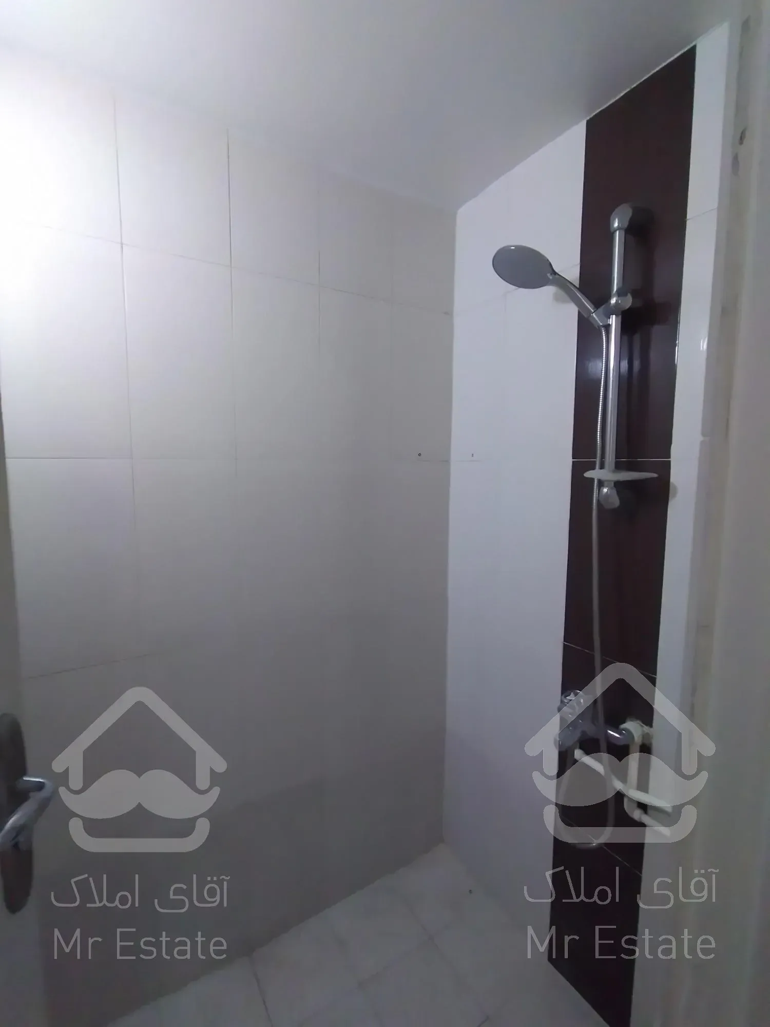 ۷۵ متر تمیز .دوخواب. شقایق شمالی.حکیم