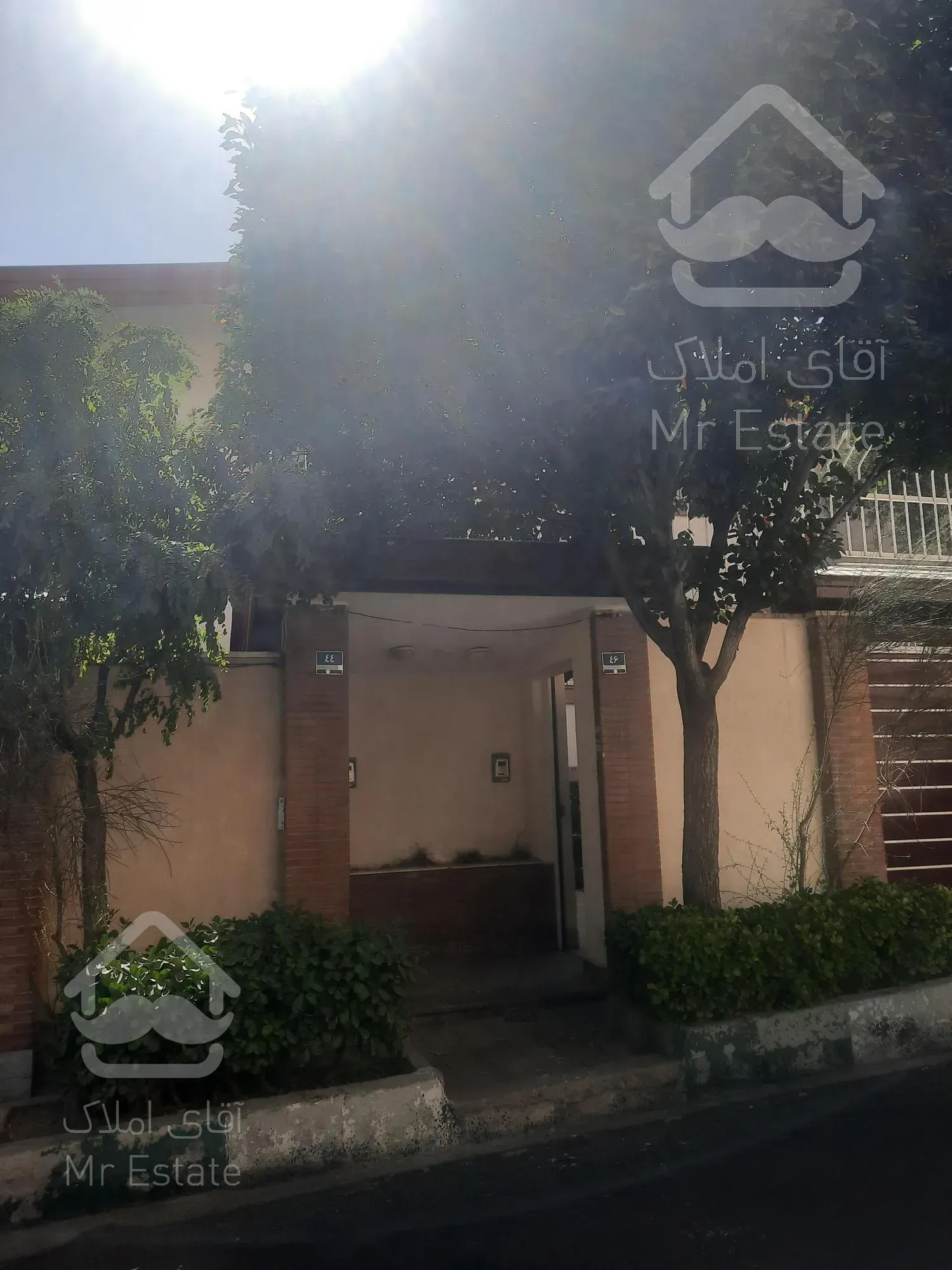 ۳۰۳ متر ویلایی دوبلکس کلنگی ۴خواب اردستانی خرازی منطقه ۲۲ شهرک دانشگاه شریف