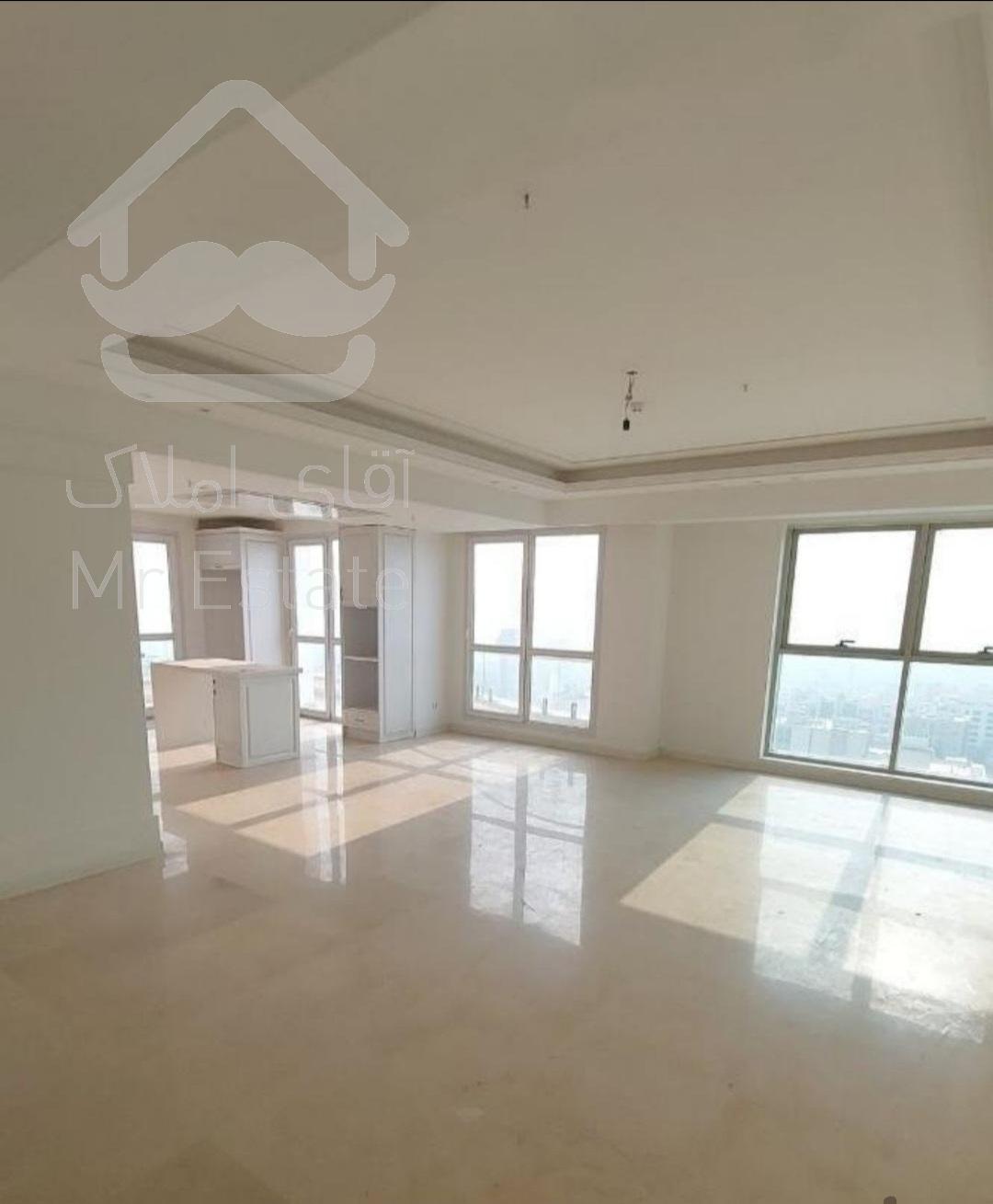 ۱۱۰ متر رو به آفتاب در چهار باغ