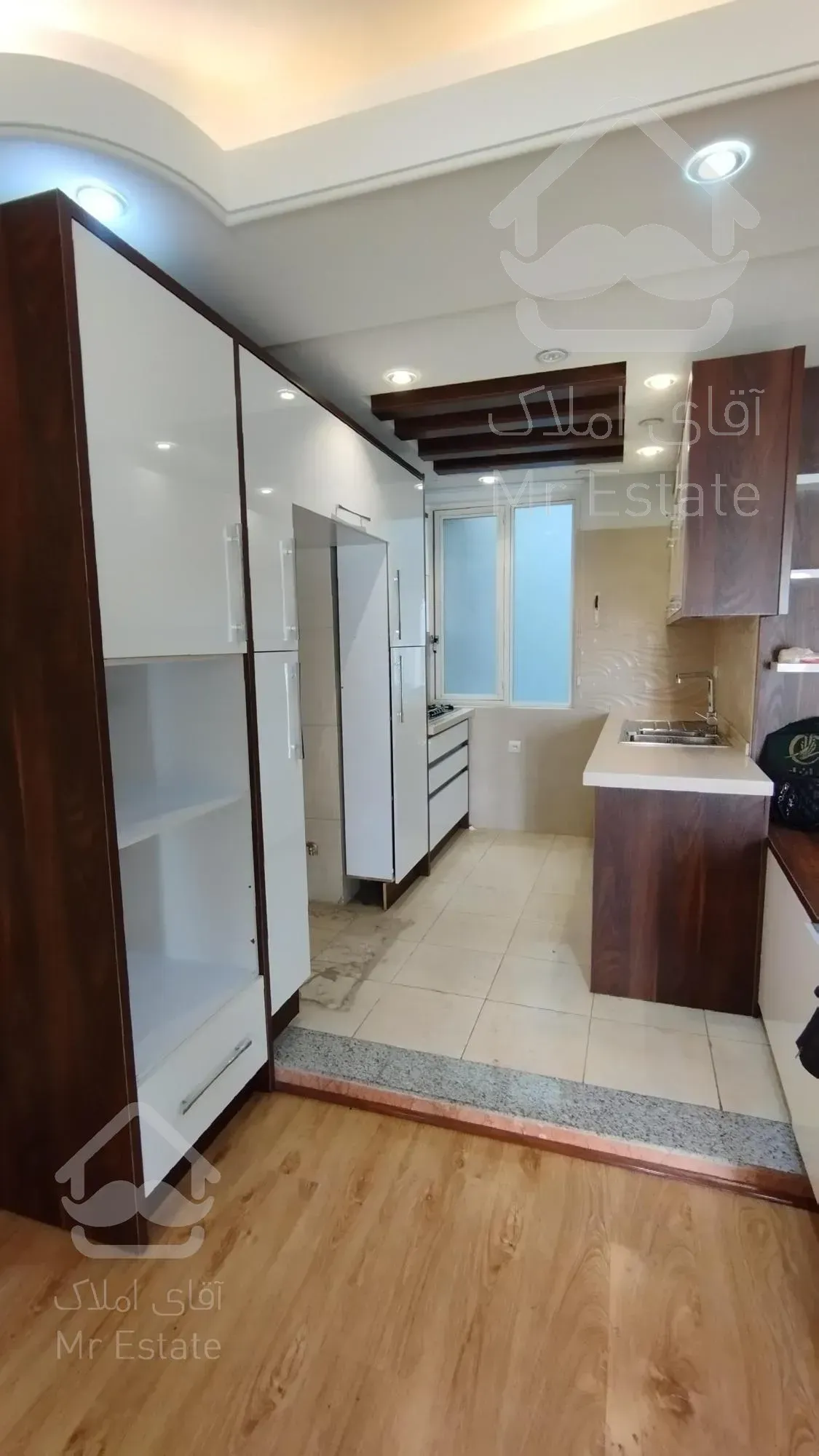 ۸۰متر*فول امکانات*سالن پرده خور جنوبی