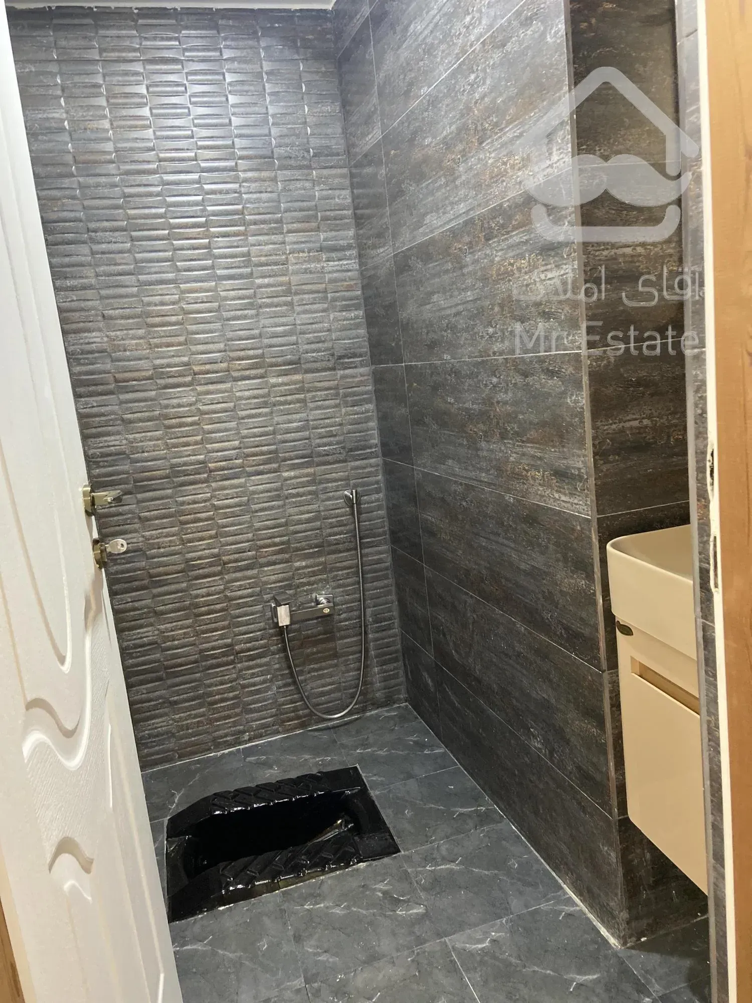 اپارتمان در پردیس تاپ لوکیشین