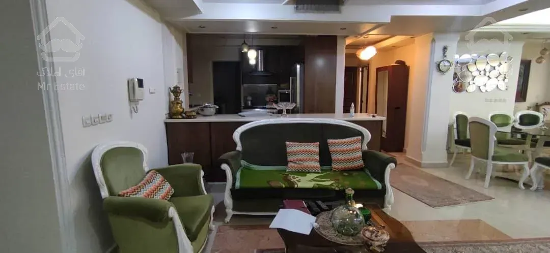 ۸۰متر/سالن پرده خور*بدون ضعف*تاپ لوکیشن