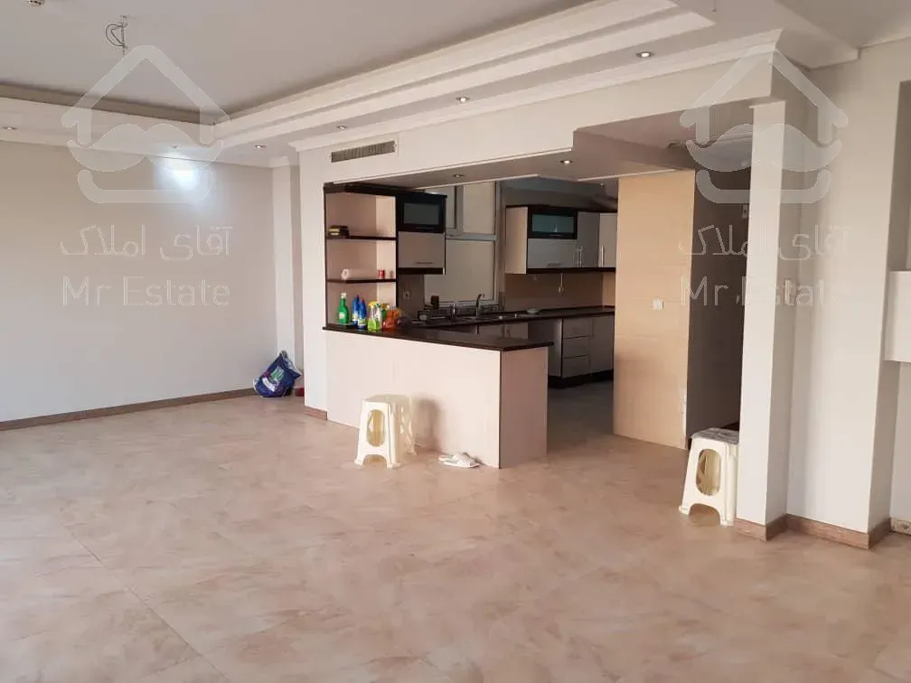 ۱۳۵ متری شاهین شمالی فول استخر سونا جکوزی سالن ورزش سالن تشریفات لابی لابی من فضای سبز و