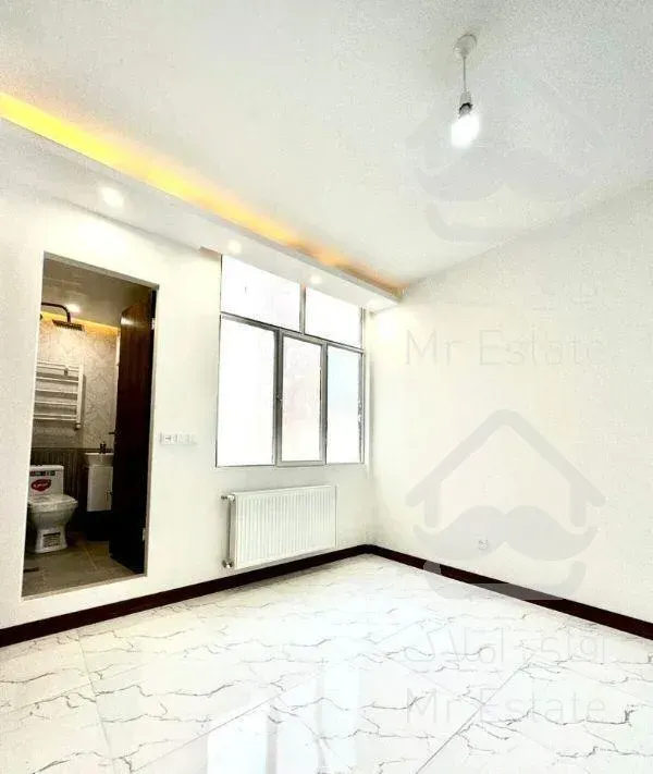 ۷۰ متر.     دو خواب.   پارکینگ‌دار.   کارون