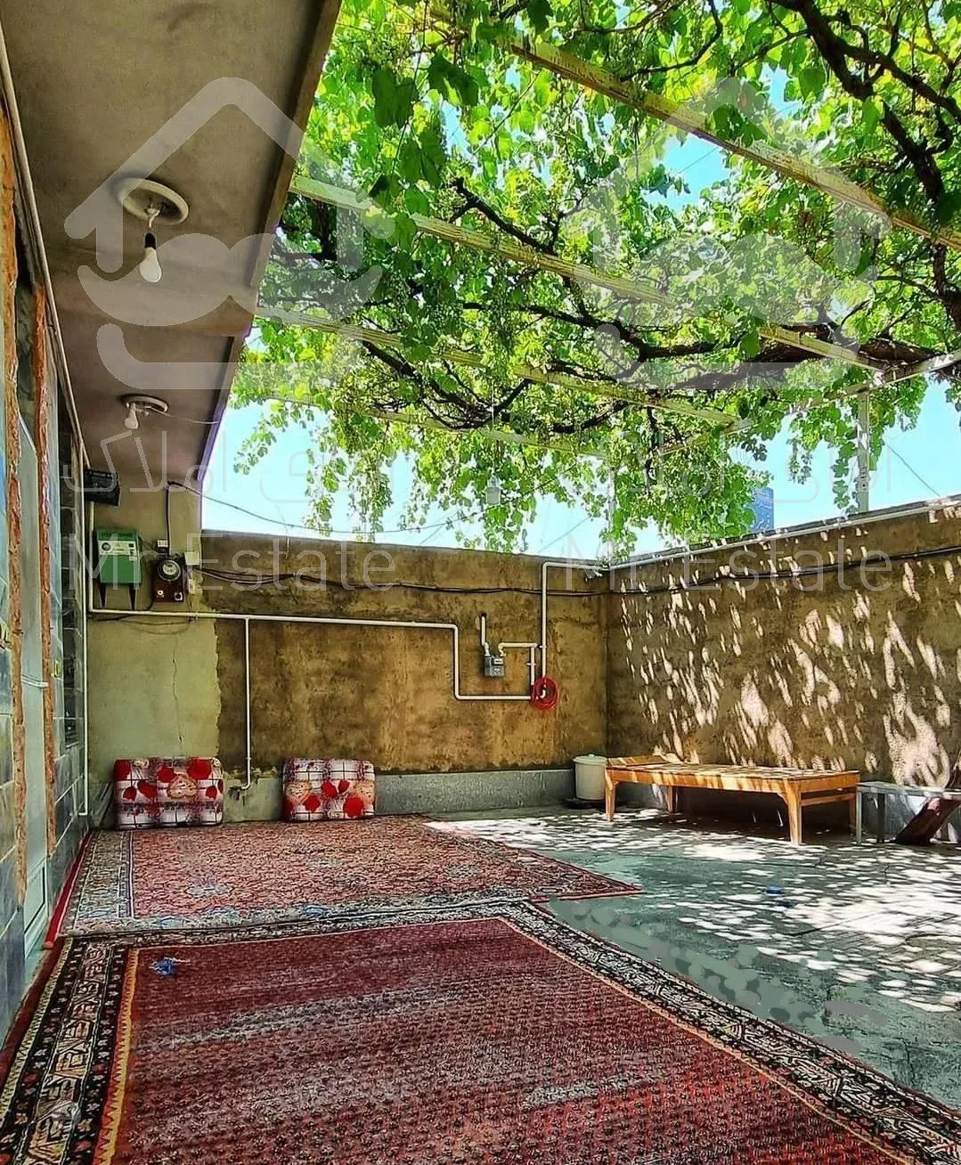 ویلایی کلنگی زمین ۸۰۴ متری شهرک دانشگاه شریف وردآورد شمالی چیتگر