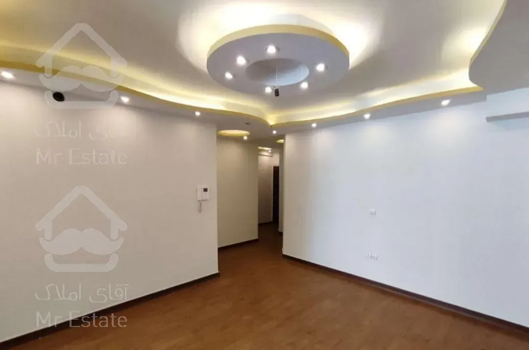 ۸۵متر*سالن یک تکه بدون پرتی*لوکیشن دنج