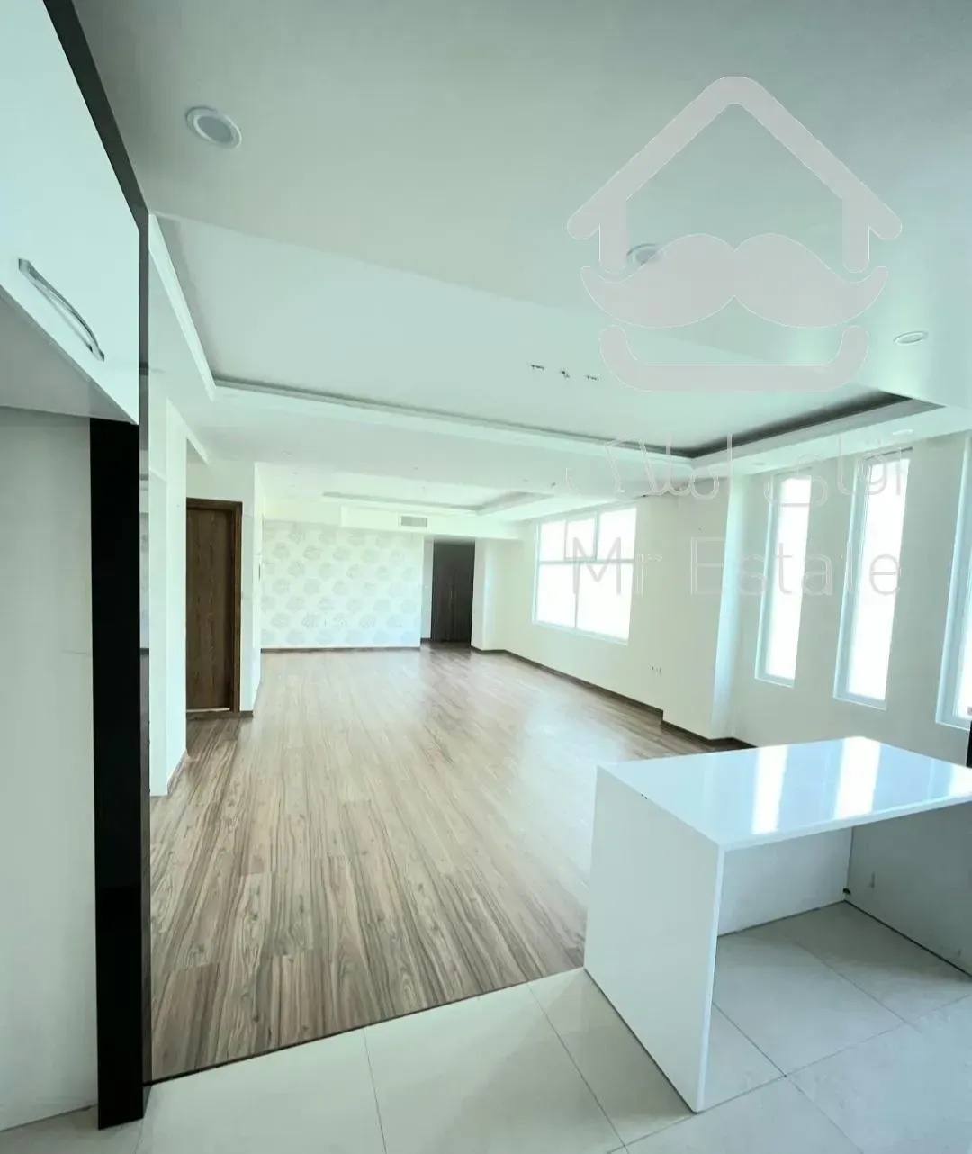 ۸۰ متری سالن پرده خور در بلوار فردوس