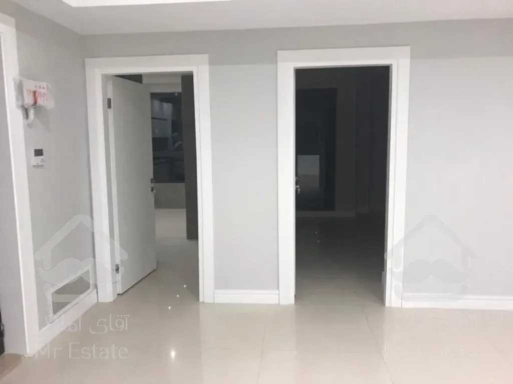 ۹۰۰متر سنداداری-ساختمان برند-ویودار-مشابه نوساز-فروشنده۱۰۰درصد-شهرک غرب