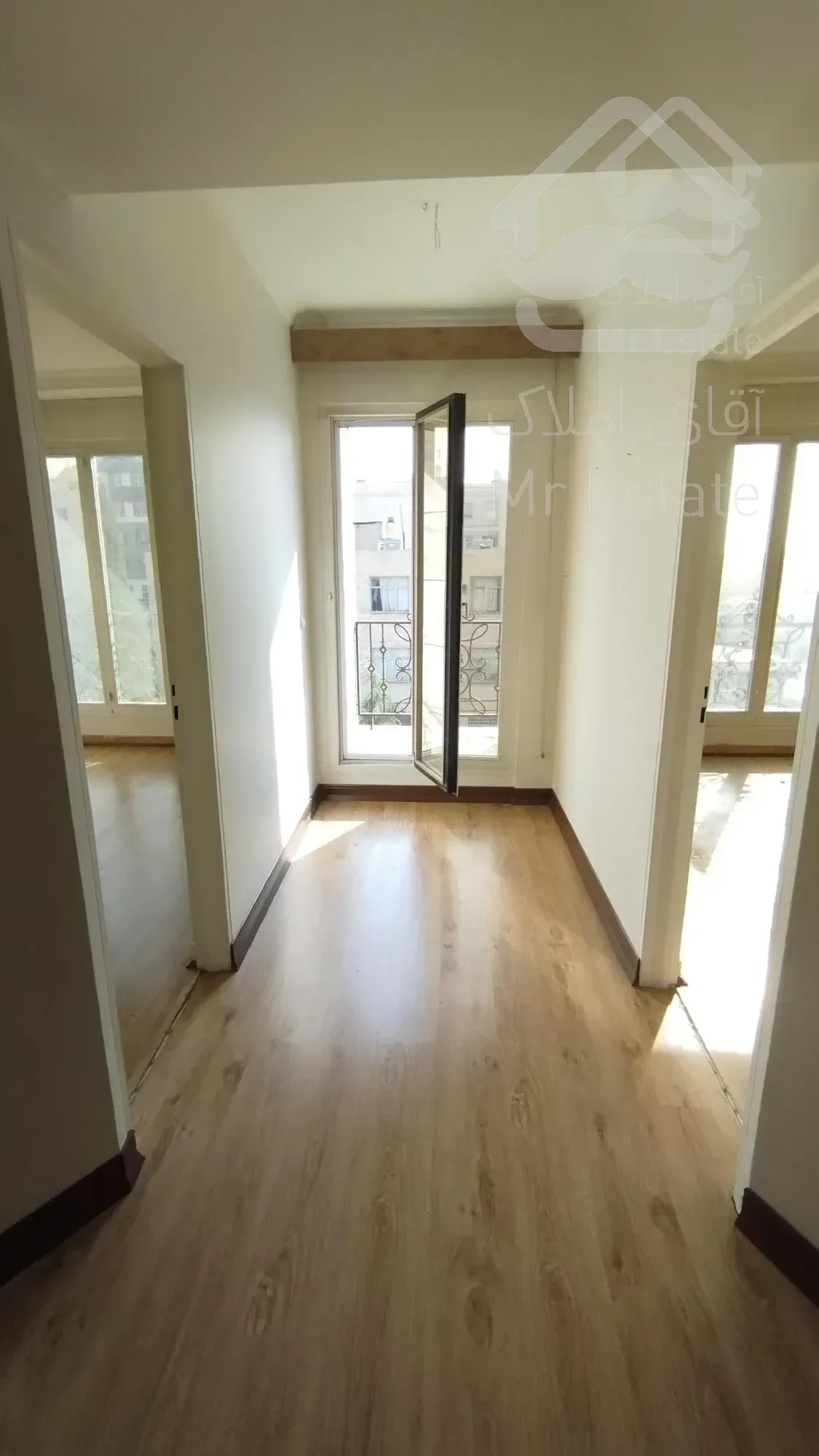 ۸۰متر/روبه جنوب/بسیار خوش نور نقشه/