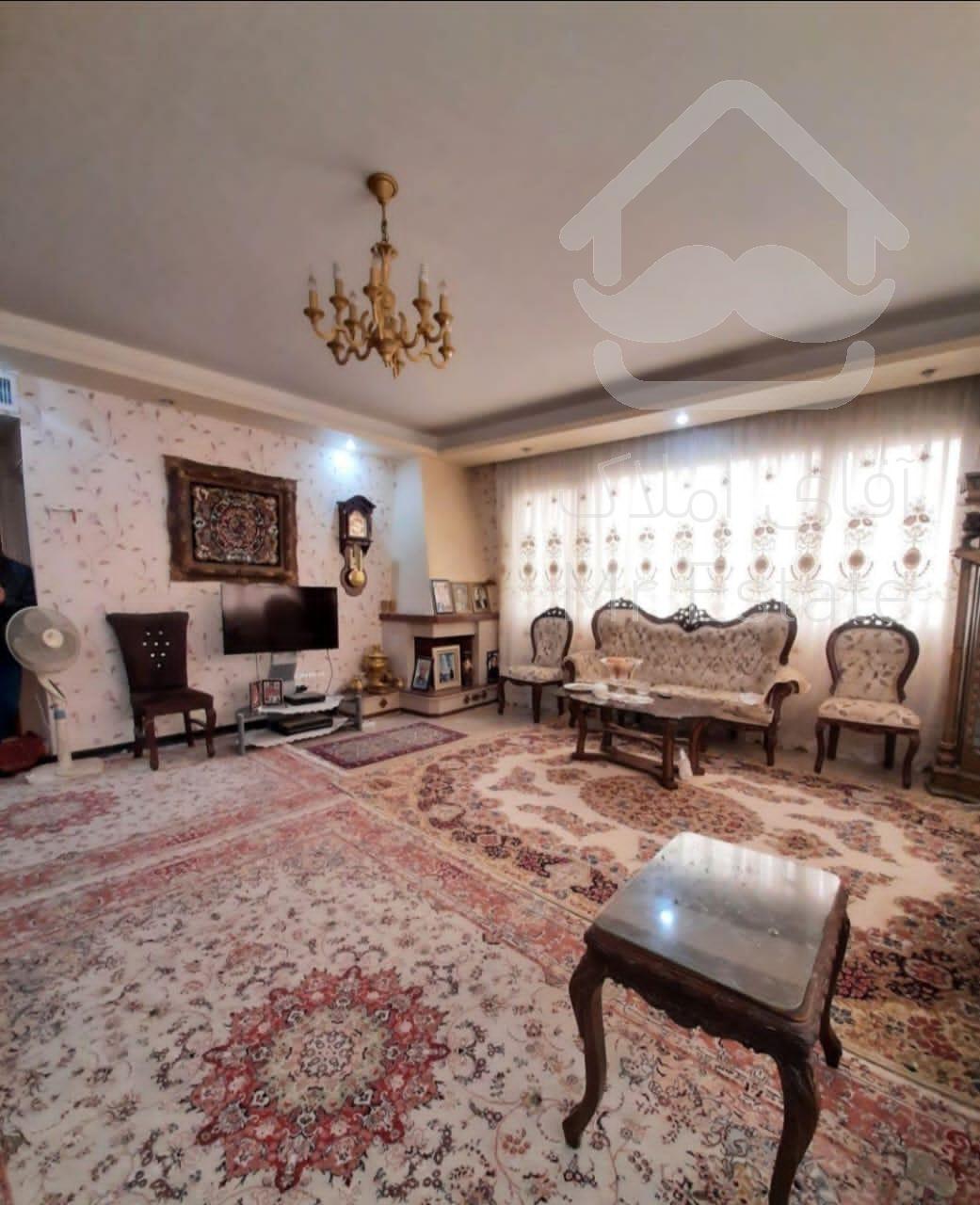 ۱۳۵متر/فول امکانات/سالن پرده خور جنوبی/تکواحدی