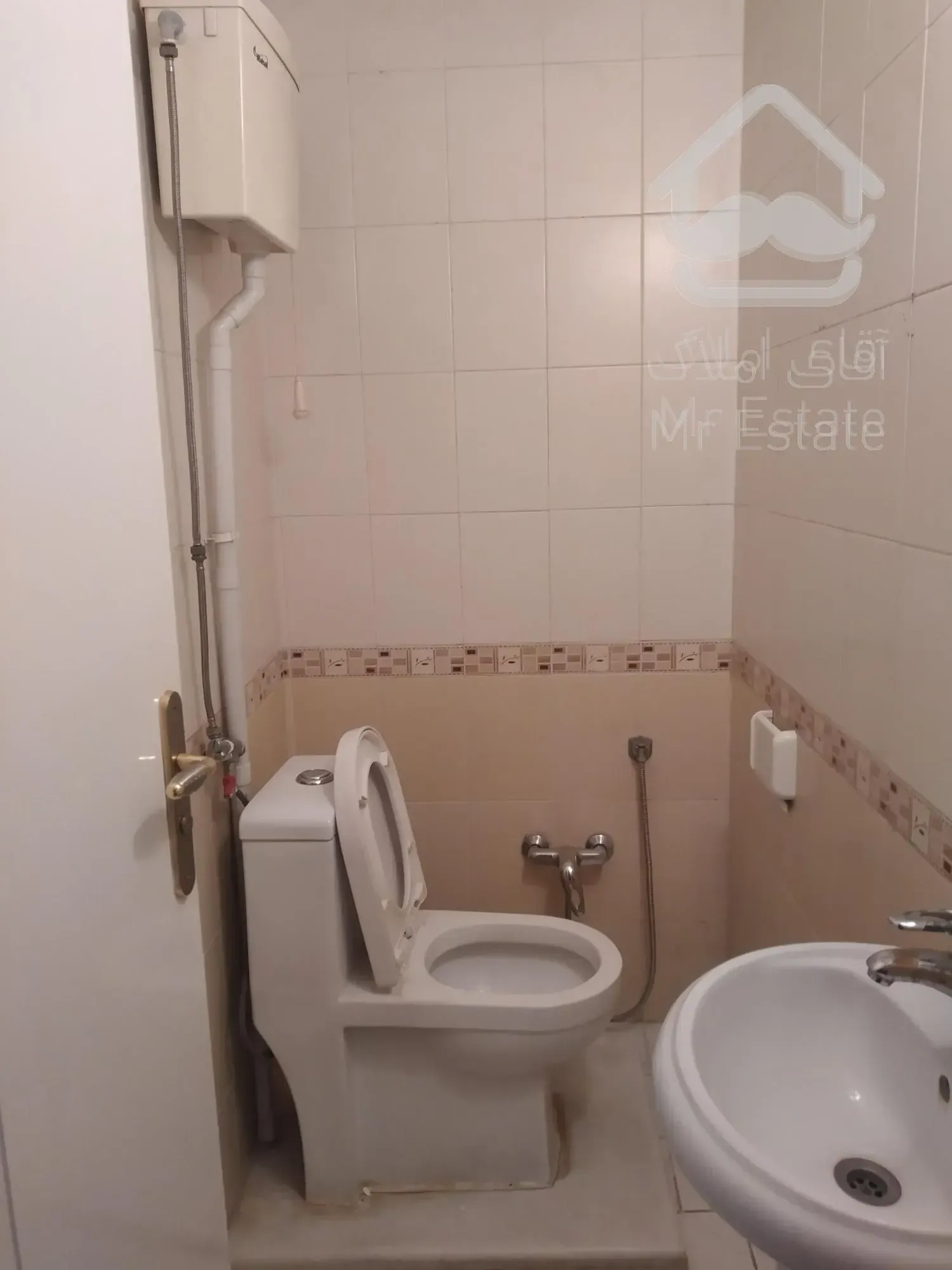 آپارتمان ۶۵ متر.فول امکانات .فردوس غرب. ورزی جنوبی