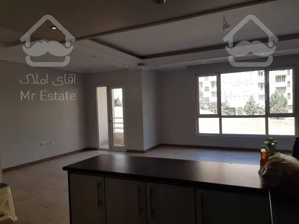 ۱۳۵ متری شاهین شمالی فول استخر سونا جکوزی سالن ورزش سالن تشریفات لابی لابی من فضای سبز و