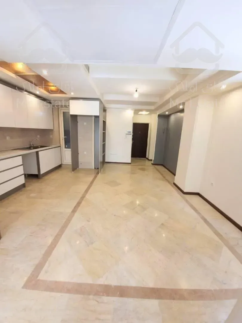 ۹۰ متر فول امکانات رو به آفتاب در سازمان برنامه