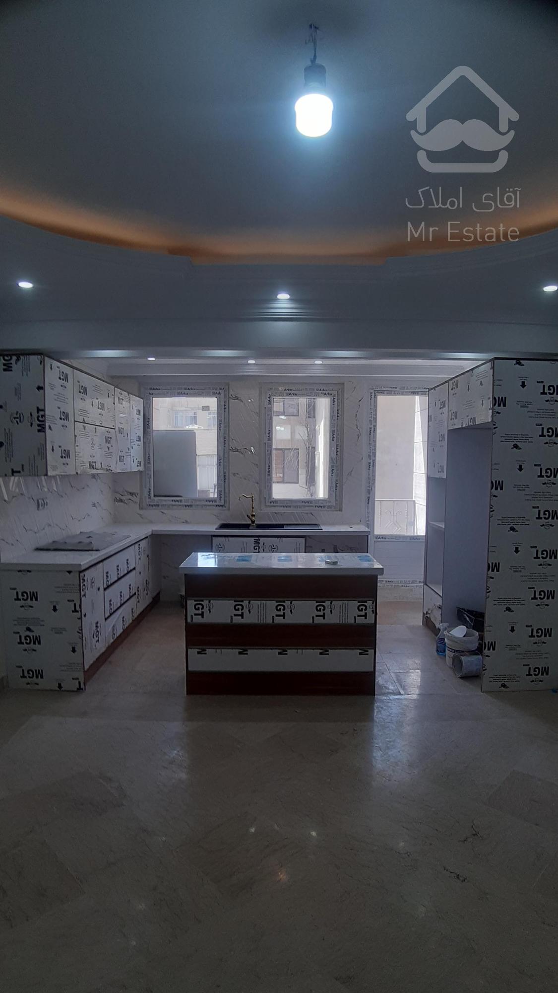 آپارتمان ۹۰ متری/۲خواب/تاپ لوکیشن