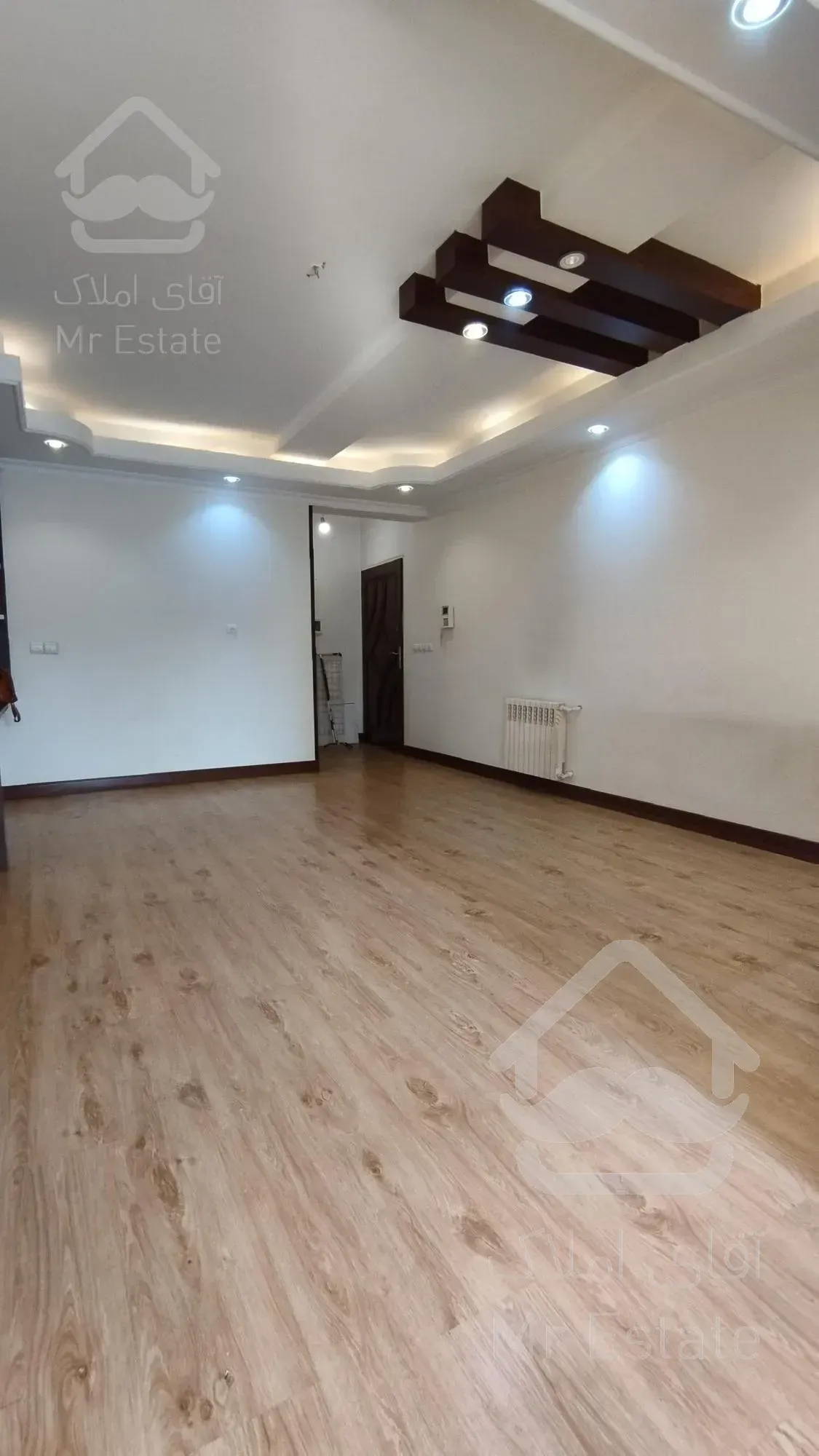 ۸۰متر*خطی رو به آفتاب*بدون پرتی*کم واحد