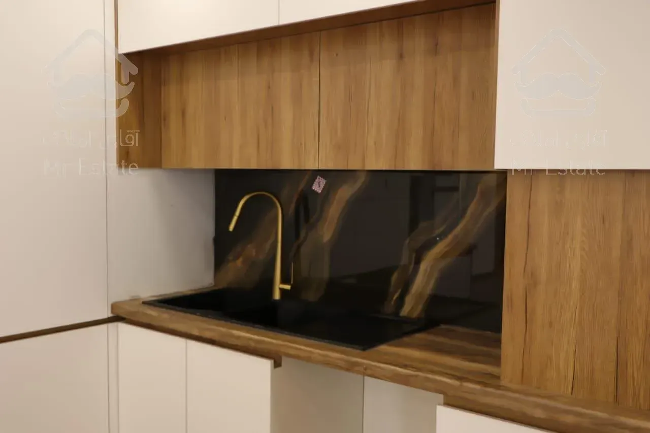 پردیس فاز یک برج عقیق ۱۵۴ متر