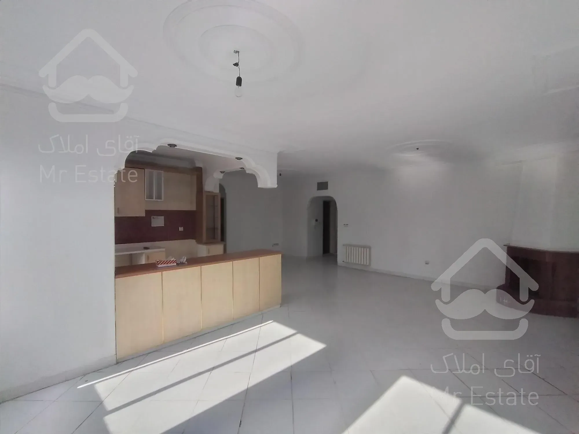 آپارتمان ۱۰۵ متر.تمیز. بلوار اباذر.کوچه گلستان ۲۹